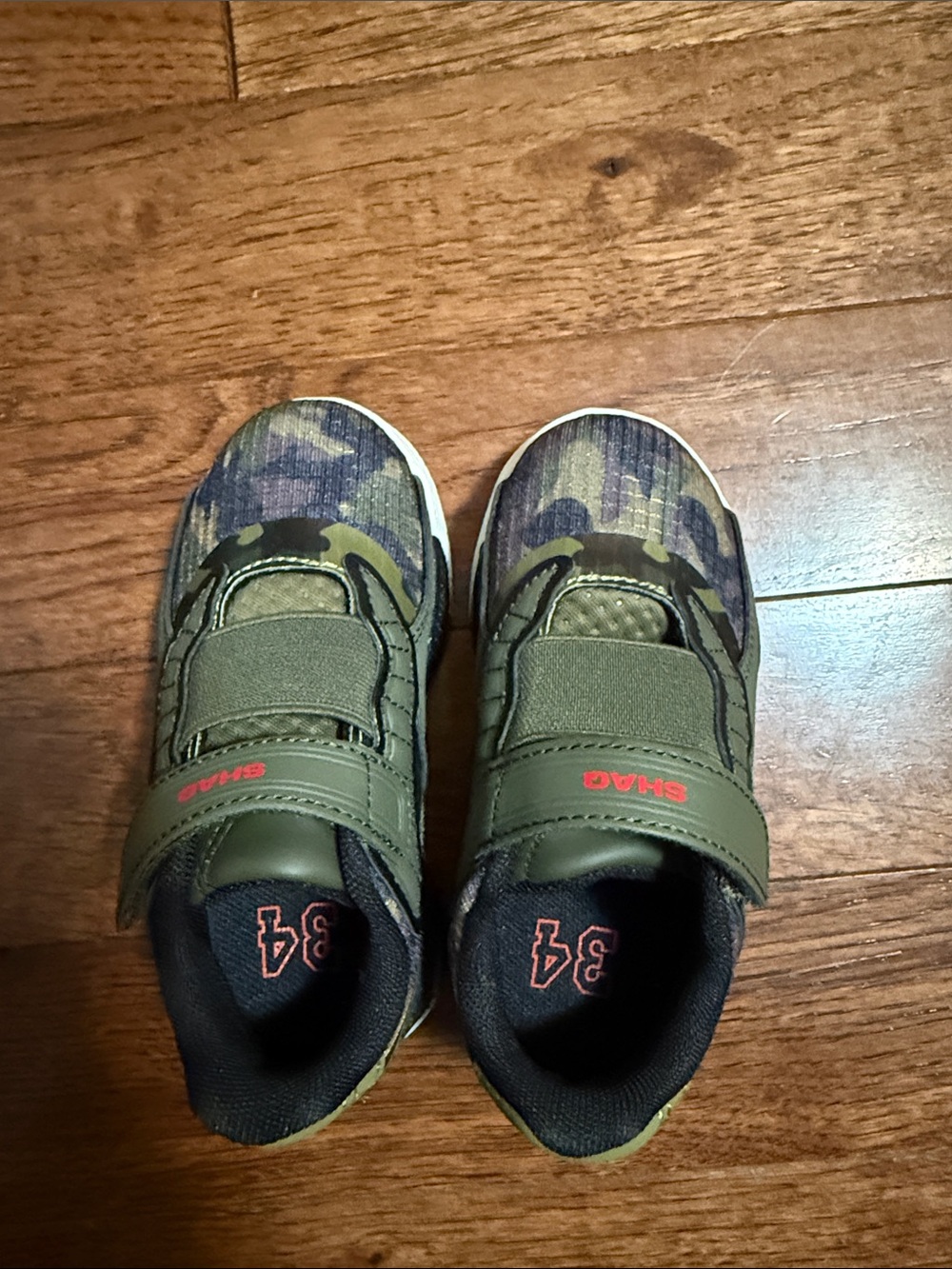 Unbranded Kids Camo Athletic Sneakers in Olive Green